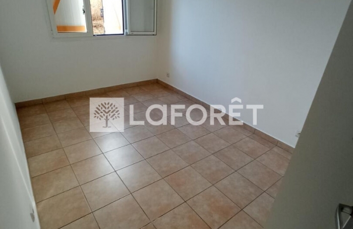 Vente Appartement 53.68m&sup2; 3 pi&egrave;ces Baie Mahault