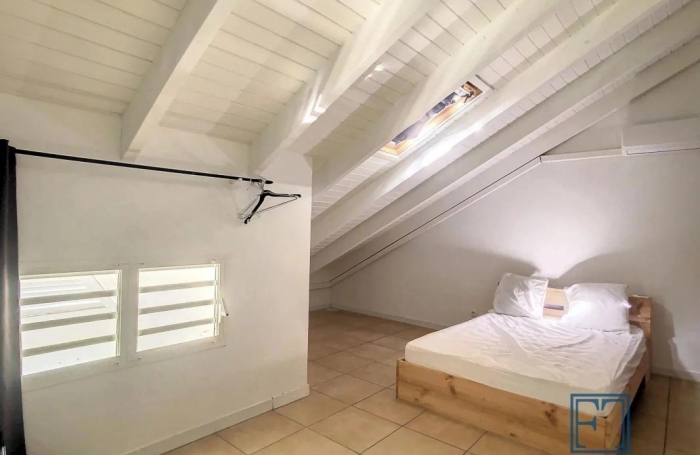 Vente Appartement 136m&sup2; 4 pièces Gosier