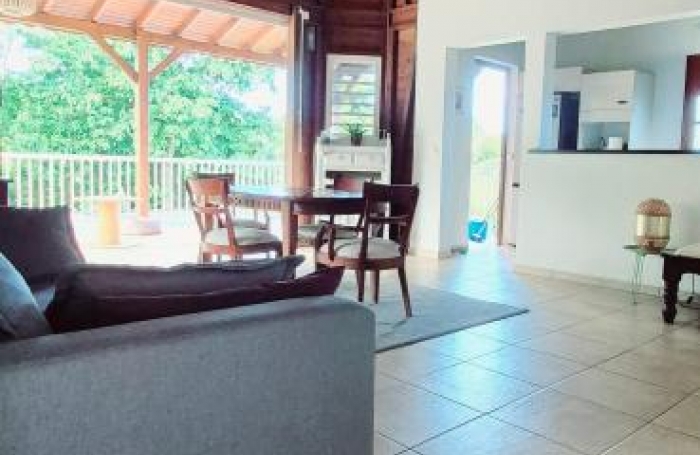 Location Maison 97.36m&sup2; 4 pièces Sainte Rose