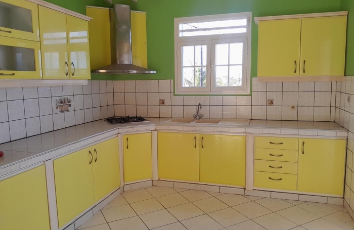 Vente Maison 185.84m&sup2; 8 pièces Sainte Rose