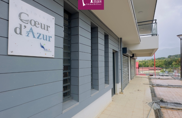 Local commercial &agrave; louer de 79 m2 &agrave; Saint-Claude - Id&eacute;al pour commerce de proximit&eacute;