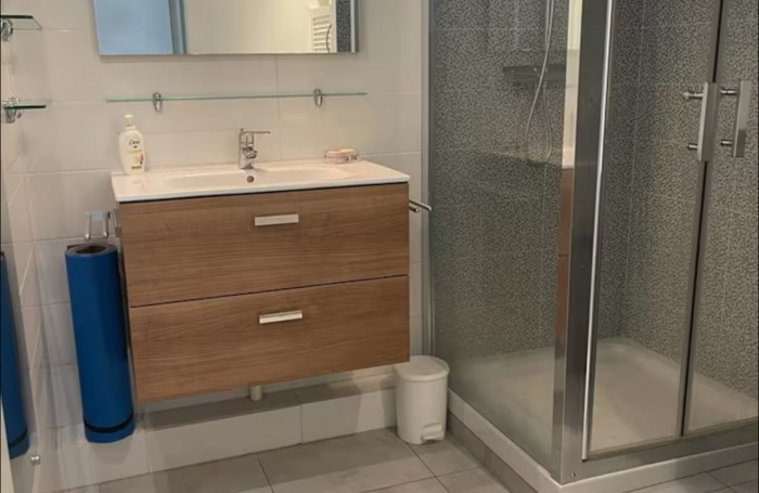 EXCLUSIVIT&Eacute; Grand studio meubl&eacute; &agrave; vendre &agrave; Saint-Fran&ccedil;ois, La Plantation Sainte-Marthe   Vue piscine, 1er &eacute;tag