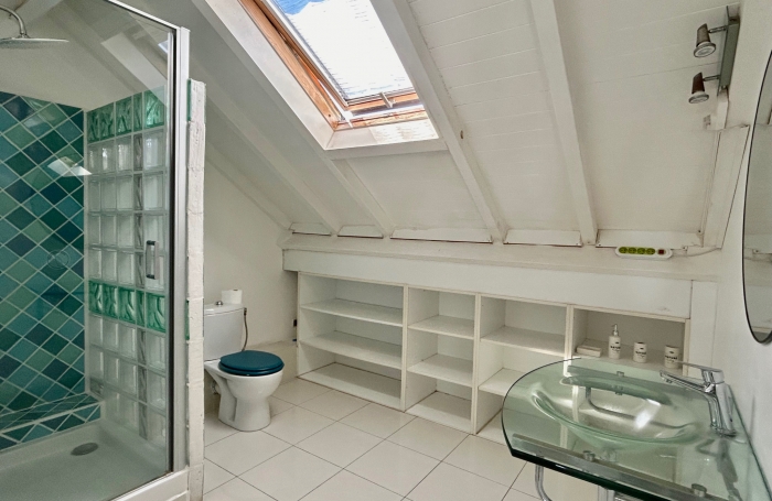 &Agrave; VENDRE TR&Egrave;S JOLI T2 MEUBL&Eacute; AVEC VUE D&Eacute;GAG&Eacute;E &Agrave; BAIE-MAHAULT