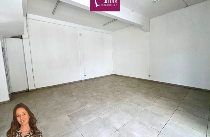 Location Local commercial 97110