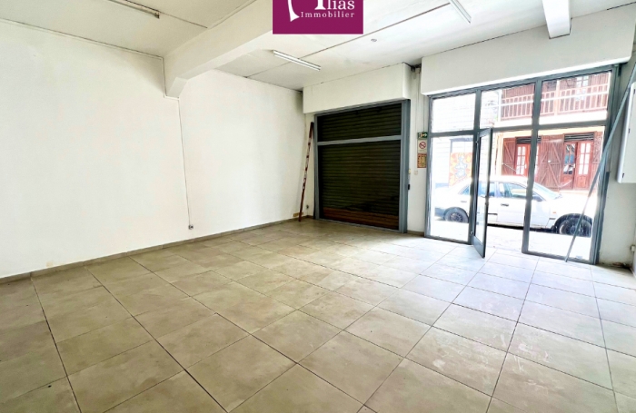 &Agrave; louer   Local de 50 m2 en rez-de-chauss&eacute;e   Pointe-&agrave;-Pitre