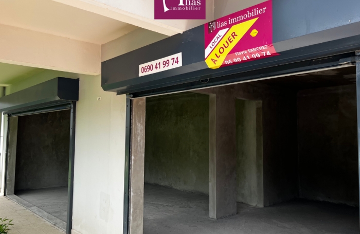 &Agrave; louer - Local Commercial neuf de 47 m2 - Universit&eacute; - SAINT-CLAUDE