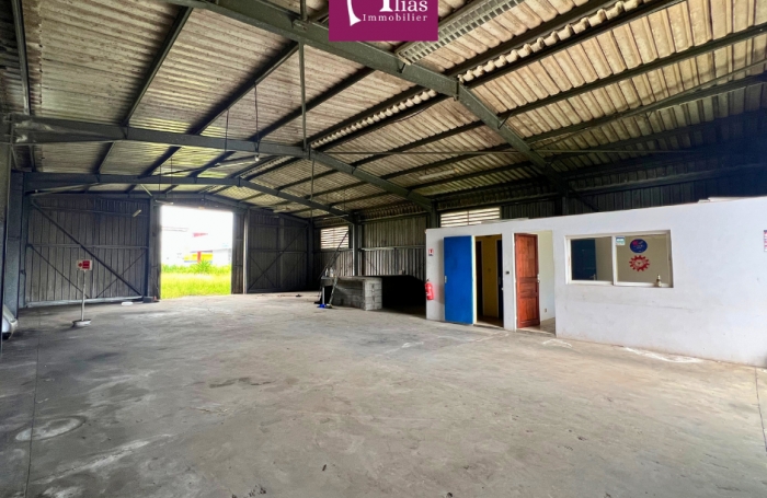 Location Entrepot 97115