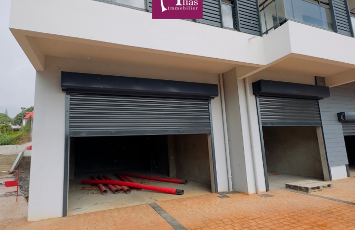 Local commercial &agrave; louer de 45 m2 &agrave; Saint-Claude - Id&eacute;al pour commerce de proximit&eacute;