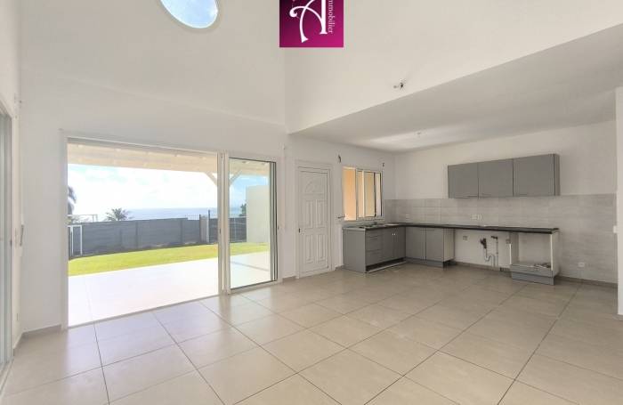 LOCATION Villa F4 Arnouville vue mer