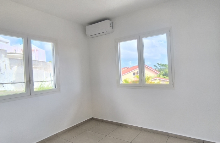 LOCATION Villa F4 Arnouville vue mer