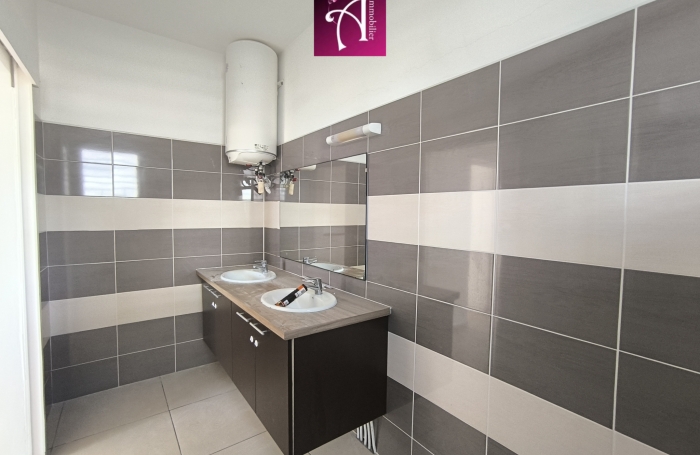 LOCATION Villa F4 Arnouville vue mer