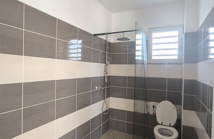 LOCATION Villa F4 Arnouville vue mer