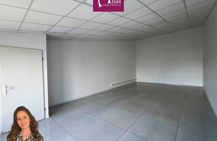 Location Local commercial 97122