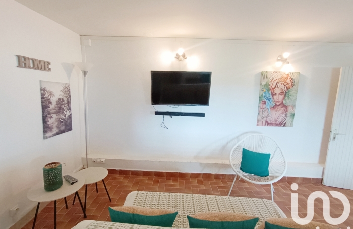 Vente Divers 161m&sup2; 6 pi&#232;ces Saint François