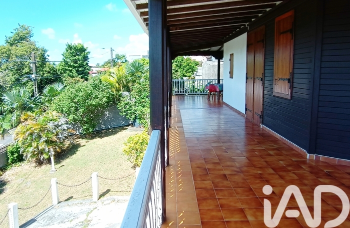 Vente Divers 161m&sup2; 6 pi&#232;ces Saint François