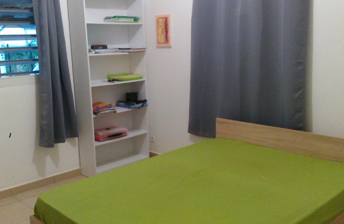 Villa T4 de 83 m2 avec jardin arboré