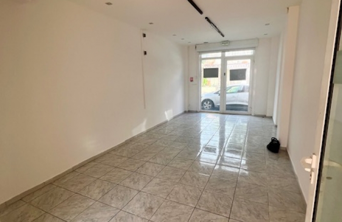 LOCAL COMMERCIAL 23M2 GALERIE COMMERCIALE EN CENTRE VILLE