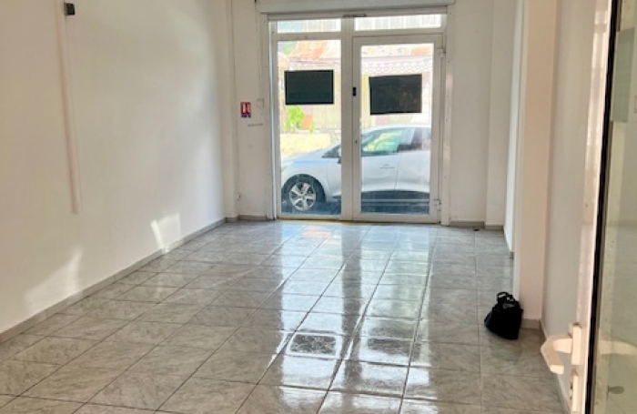 LOCAL COMMERCIAL 23M2 GALERIE COMMERCIALE EN CENTRE VILLE