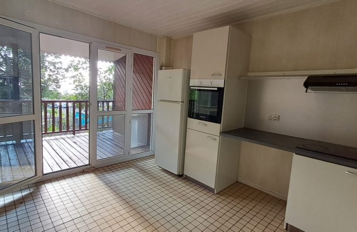 Bouillante, bungalow vue mer 2 chambres à deux pas de la plage