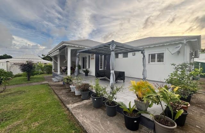 Location Maison 89.05m&sup2; 4 pi&#232;ces Sainte Anne