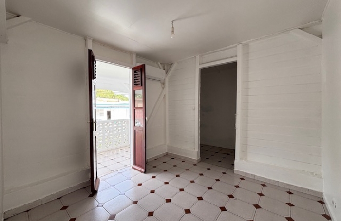 Maison de ville proche commodités - Agence LONGFORT IMMOBILIER