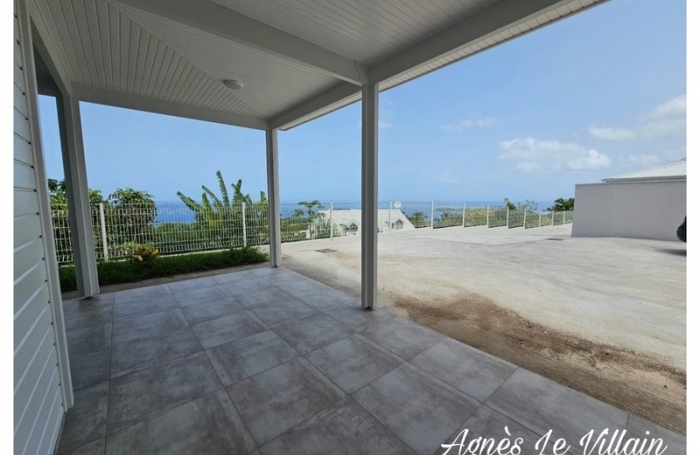 Vente Maison 79m&sup2; 4 pi&#232;ces Bouillante