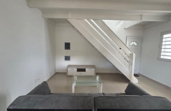 Location Appartement 83m&sup2; 4 pi&#232;ces Le Moule
