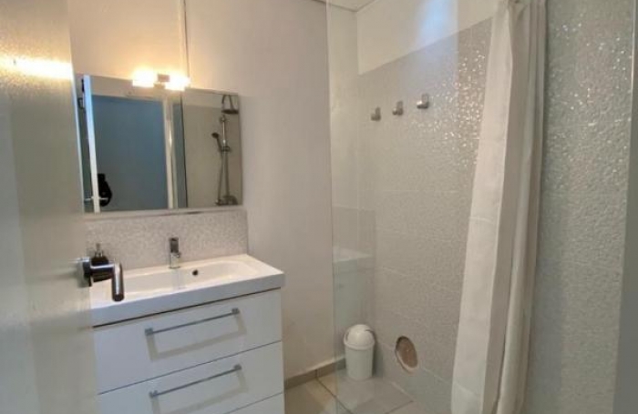 Vente Appartement 74m&sup2; 4 pièces Les Abymes