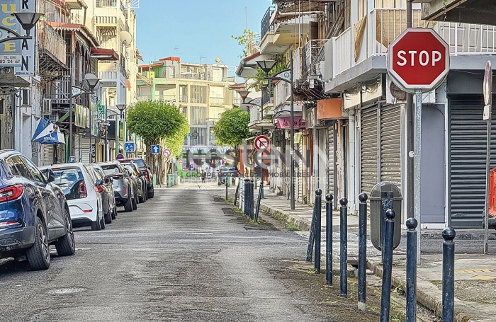Vente Local commercial 132.29m² 9 pièces Pointe-à-Pitre