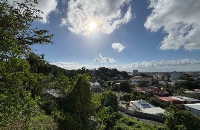 Superbe appartement 2 pi&egrave;ces avec grande loggia
