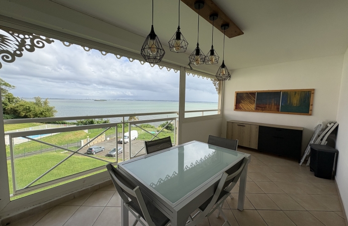 BEL APPARTEMENT T3 MEUBLE VUE MER + PISCINE