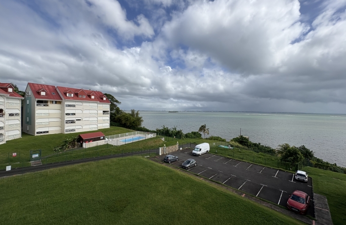 BEL APPARTEMENT T3 MEUBLE VUE MER + PISCINE