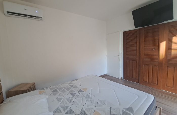 À louer   T3 meublé de 65 m2   Vue imprenable sur le Port de Plaisance