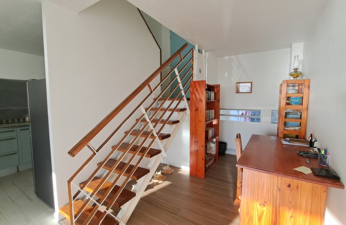 À louer : Charmant Duplex meublé  Centre-ville de Basse-Terre