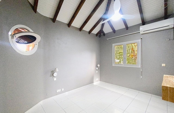 Vente Maison 112.96m² 5 pièces Lamentin