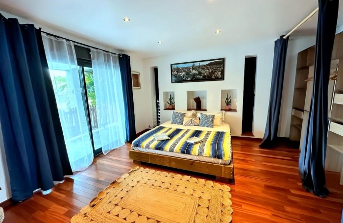 Vente Immeuble 374m&sup2; 12 pi&#232;ces Saint François