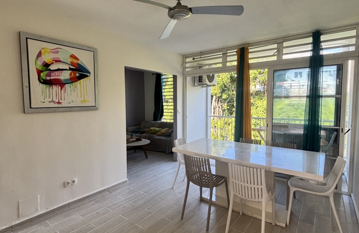 Spacieux T4 meublé sur la commune des Abymes