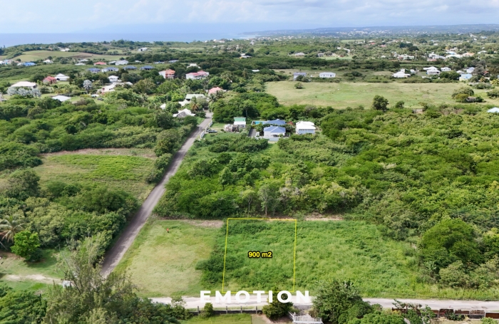 Terrain 900 m2 à vendre - Belle allée - Saint François