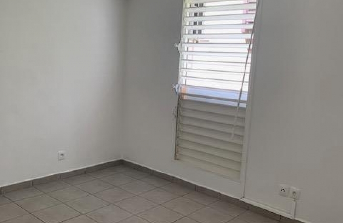 APPARTEMENT T3 MEUBLE COLIN