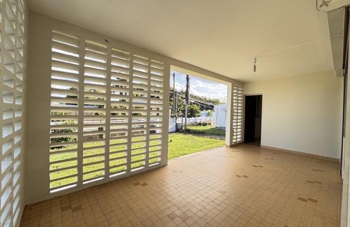 Maison individuelle trois chambres - LONGFORT Immobilier