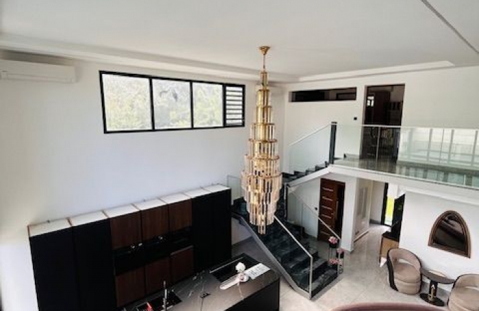 Location Maison 192.91m&sup2; 7 pi&#232;ces Baie Mahault