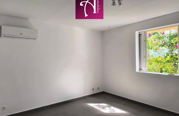 Location Villa F4 avec piscine &agrave; d&eacute;bordement Capesterre-Belle-Eau