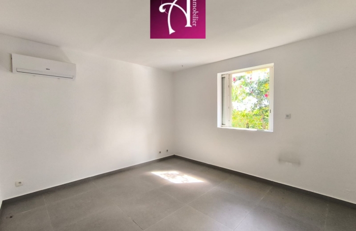 Location Villa F4 avec piscine &agrave; d&eacute;bordement Capesterre-Belle-Eau