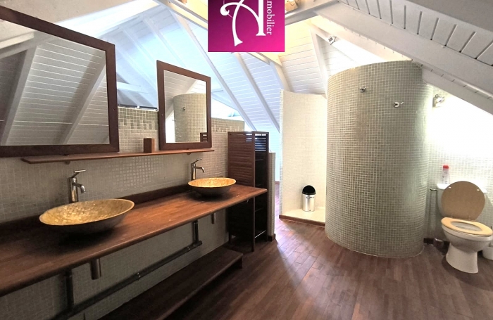 Location Villa F4 avec piscine &agrave; d&eacute;bordement Capesterre-Belle-Eau