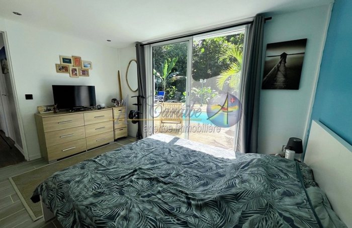 Maison individuelle de type 4 pièces avec piscine sans-vis-à-vis   Lotissement Calme