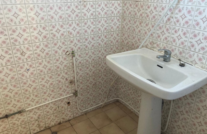 BASSE-TERRE-À RÉNOVER- MAISON DE VILLE T3 AVEC TERRASSE