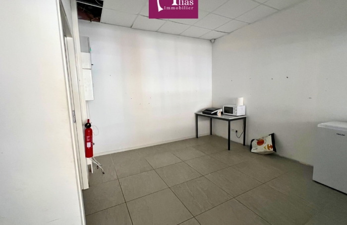 &Agrave; louer - Local commercial 97m2 - RDC - Colin - Petit-Bourg