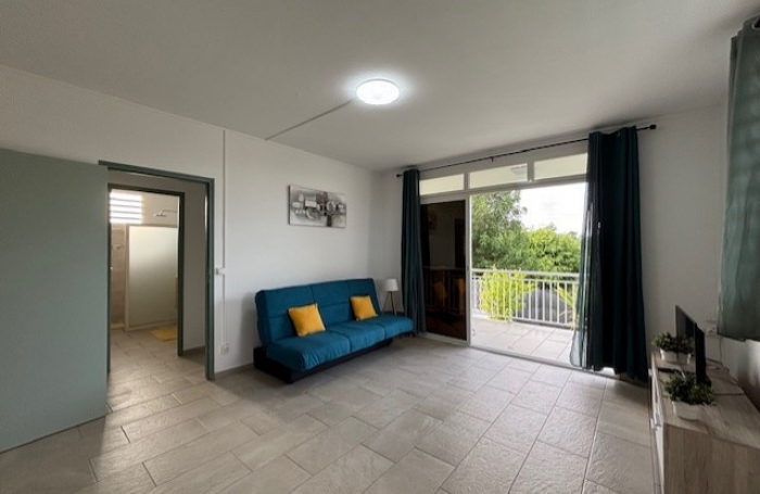 Maison individuelle trois pièces - LONGFORT IMMOBILIER