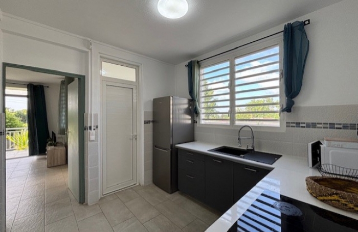 Maison individuelle trois pièces - LONGFORT IMMOBILIER