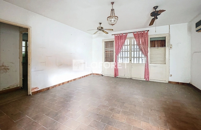 Vente Immeuble 315m&sup2; 12 pi&egrave;ces Pointe-&agrave;-Pitre